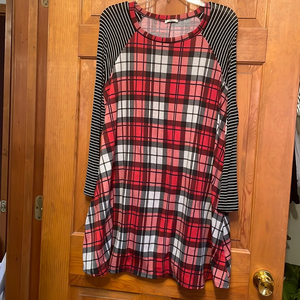 Who would have thought plaid and stripes would work so well together?!